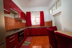 PRET NOU! Apartament spatios 4 camere – COMISION 0% De vânzare PRET NOU! Apartament spatios 4 camere – COMISION 0% în zona Parneava 4 camere 2 dormitoare Arad 6