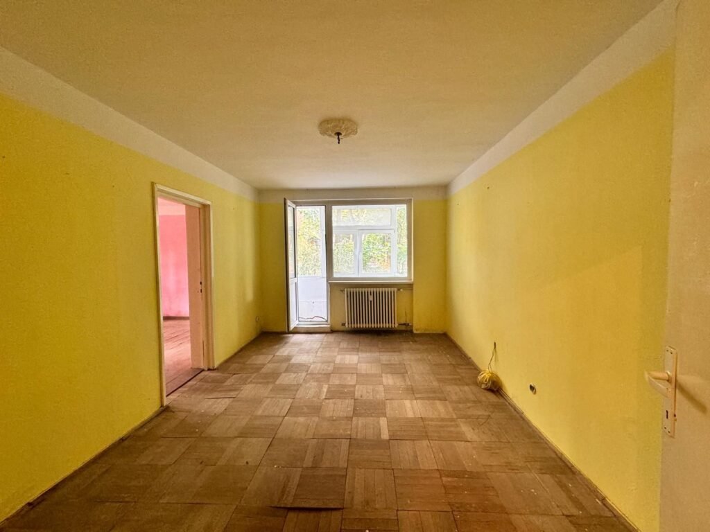 Fără comision! REZERVAT! De vânzare apartament 2 camere Podgoria în zona Podgoria 2 camere 1 dormitor Arad 2