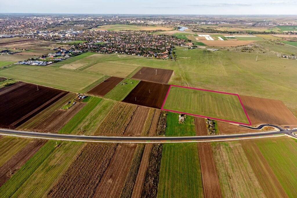 De vânzare Teren industrial poziționat strategic 17 eur/mp în zona Sannicolau Mic Arad 1