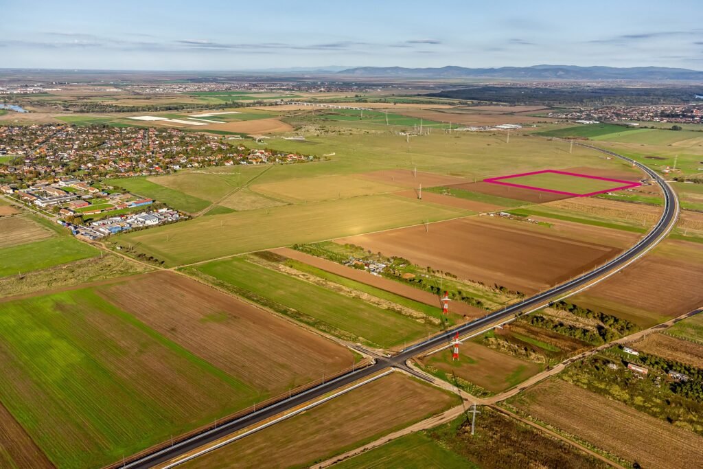 De vânzare Teren industrial poziționat strategic 17 eur/mp în zona Sannicolau Mic Arad 1