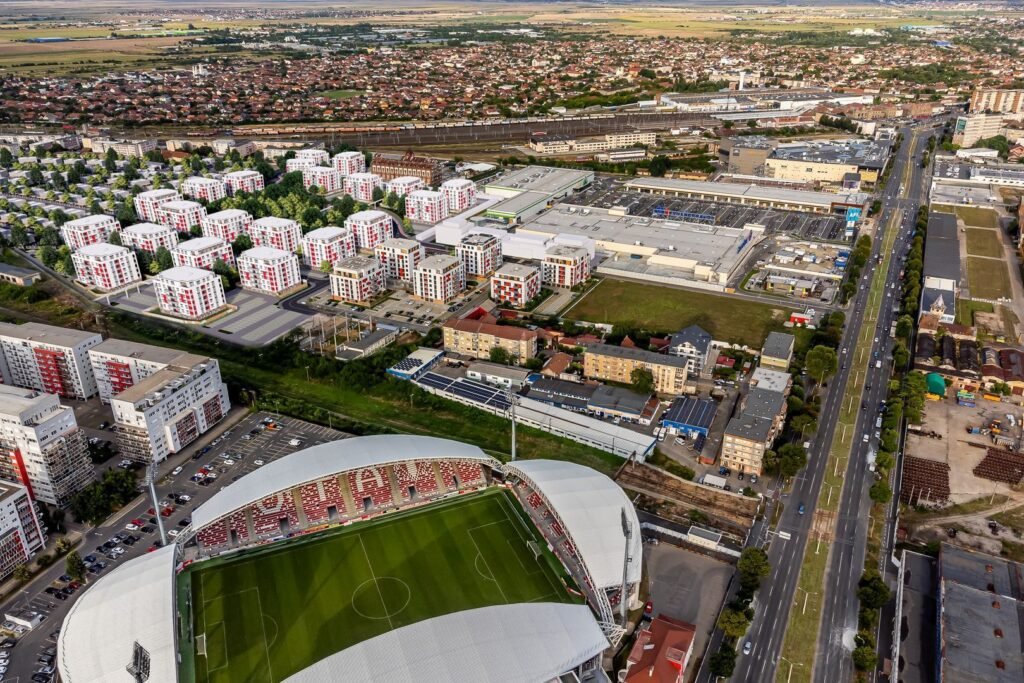 De vânzare REZERVAT! O șansă rară de construcție în inima Aradului! în zona Aurel Vlaicu Arad 5