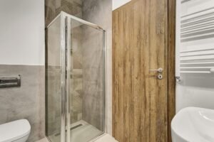 Investește în viitorul tău: Apartament premium lângă Atrium Mall De vânzare Investește în viitorul tău: Apartament premium lângă Atrium Mall în zona UTA 2 camere 1 dormitor Arad 19