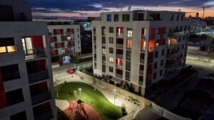 Investește în viitorul tău: Apartament premium lângă Atrium Mall De vânzare Investește în viitorul tău: Apartament premium lângă Atrium Mall în zona UTA 2 camere 1 dormitor Arad 2