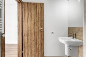 Investește în viitorul tău: Apartament premium lângă Atrium Mall De vânzare Investește în viitorul tău: Apartament premium lângă Atrium Mall în zona UTA 2 camere 1 dormitor Arad 20
