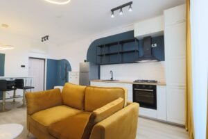 Apartament cochet, mobilat și utilat, lângă AFI și Atrium MALL De vânzare Apartament cochet, mobilat și utilat, lângă AFI și Atrium MALL în zona UTA 2 camere 1 dormitor Arad 2