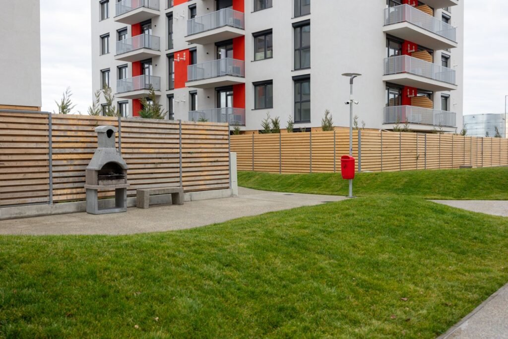 De vânzare Apartament cu chirie garantată în ARED AFI–fără comision, fără agenție în zona UTA 2 camere 1 dormitor Arad 1