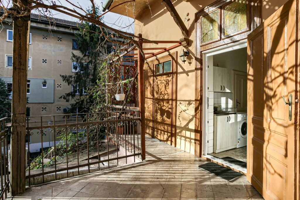 De vânzare REZERVAT Apartament clasic cu 3 camere zona Podgoria în zona Ultracentral 3 camere 2 dormitoare Arad 3