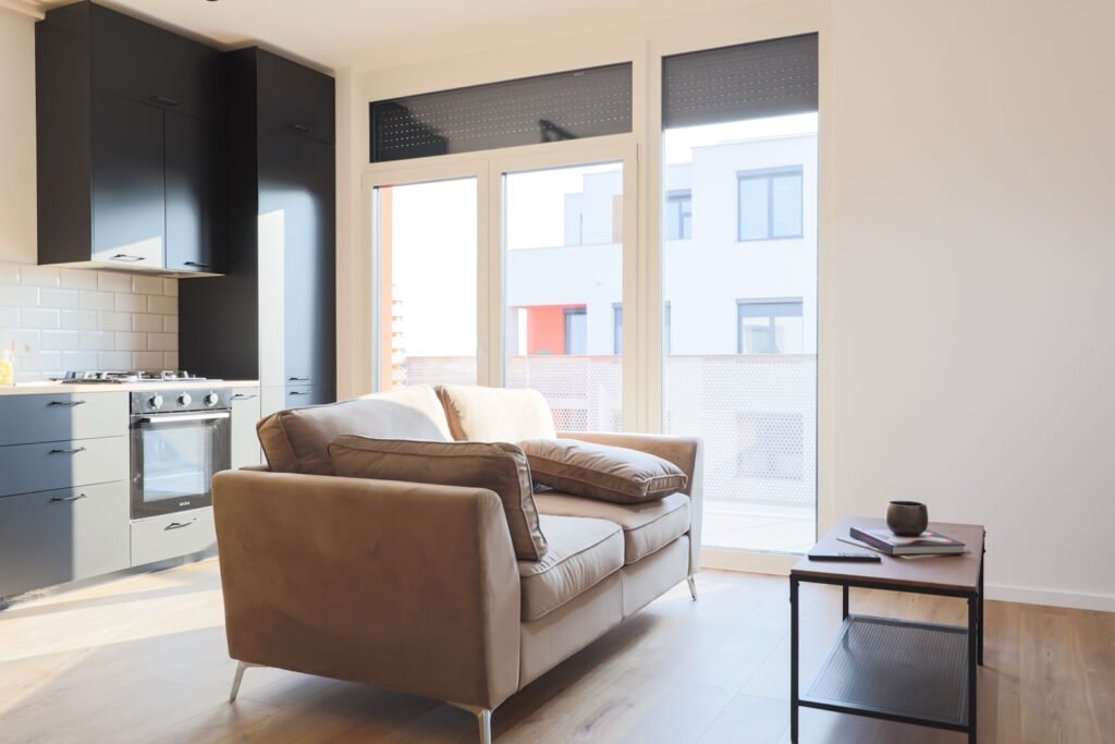 De vânzare Apartament ARED Premium 2 Camere – Mobilat & Utilat – COMISION 0% în zona UTA 2 camere 1 dormitor Arad 1