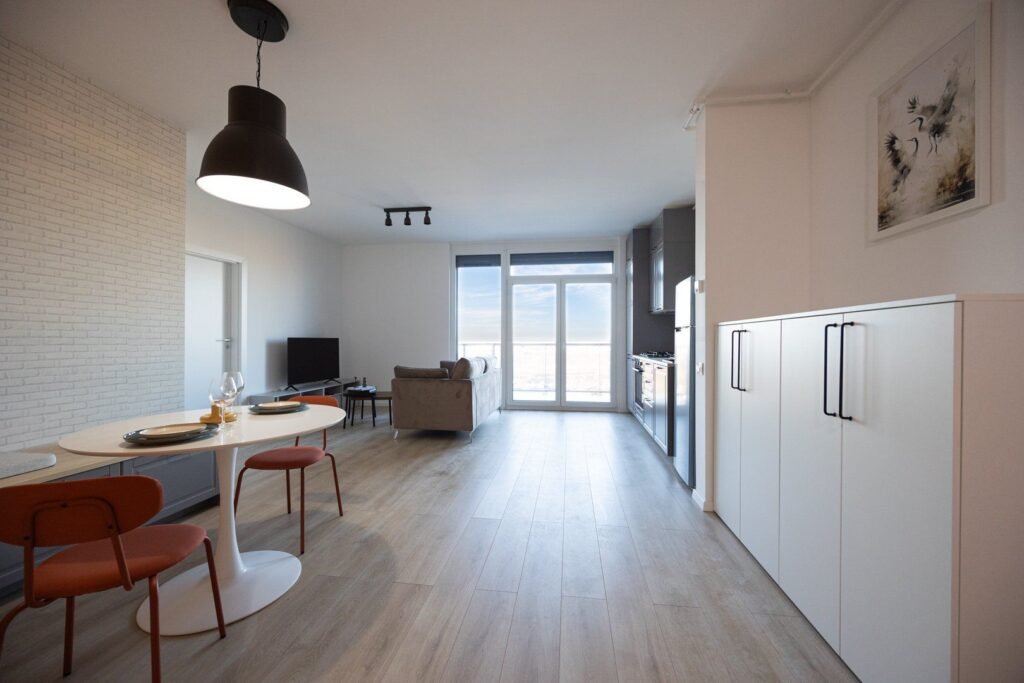 De vânzare PROPRIETATE VÂNDUTĂ! Apartament 2 camere direct de la DEZVOLTATOR în zona UTA 2 camere 1 dormitor Arad 3