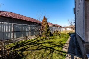 De vânzare Preț NOU! Casa P+2 în zona centrală Chișineu-Criș în zona Central 5 camere 3 dormitoare Arad 3