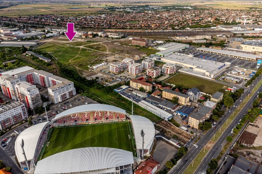 Teren generos pentru casa ta, in mijlocul orașului FĂRĂ AGENȚIE De vânzare Teren generos pentru casa ta, in mijlocul orașului FĂRĂ AGENȚIE în zona Aurel Vlaicu 3 camere Arad 3