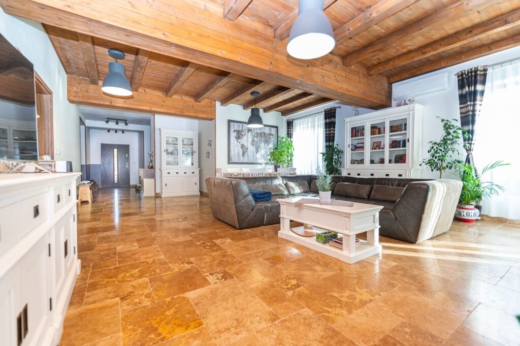 Vila premium cu teren generos! Confort și eficienta in Sanleani De vânzare Vila premium cu teren generos! Confort și eficienta in Sanleani în zona Arad 4 camere 3 dormitoare Arad 3