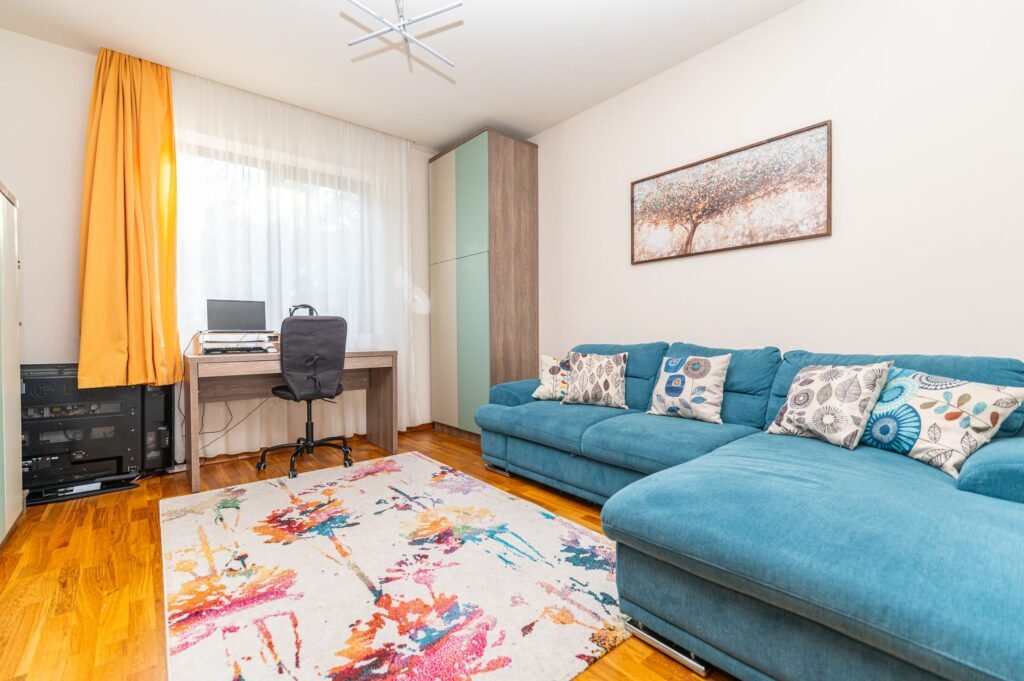 Vila premium cu teren generos! Confort și eficienta in Sanleani De vânzare Vila premium cu teren generos! Confort și eficienta in Sanleani în zona Arad 4 camere 3 dormitoare Arad 4