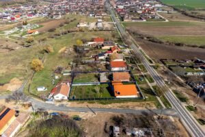 Casa 2003 – Teren 1000 mp – la iesirea din Zadareni – COMISION 0% De vânzare Casa 2003 – Teren 1000 mp – la iesirea din Zadareni – COMISION 0% în zona Arad 4 camere Arad 7