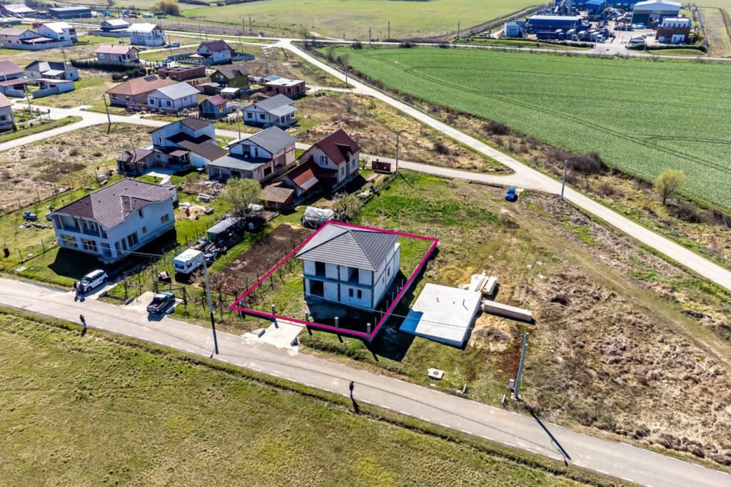 De vânzare Casa Ta  – Într-un cartier nou, lângă natură în Frumușeni, Arad în zona Arad 5 camere Arad 2