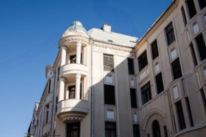 Descoperă eleganța istorică în inima Aradului: apartament de 5 camere De vânzare Descoperă eleganța istorică în inima Aradului: apartament de 5 camere în zona Ultracentral 5 camere 3 dormitoare Arad 7