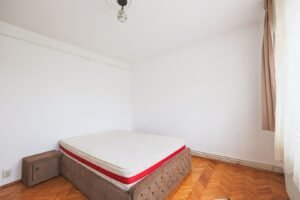 Apartament 2 camere decomandat – Zona 300, Micalaca – COMISION 0% De vânzare Apartament 2 camere decomandat – Zona 300, Micalaca – COMISION 0% în zona Micalaca 2 camere 1 dormitor Arad 2