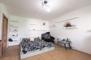 Apartament cu living și dormitor în Alfa – etaj 2 De vânzare Apartament cu living și dormitor în Alfa – etaj 2 în zona Alfa 2 camere 1 dormitor Arad 2