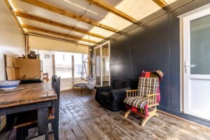 Casa – tip container – Teren 1987 mp – Turnu, Arad – COMISION 0% De vânzare Casa – tip container – Teren 1987 mp – Turnu, Arad – COMISION 0% în zona Arad 3 camere Arad 3