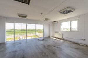De închiriat Hală industrială ideală pentru producție sau showroom în Arad în zona Gradiste 2 camere Arad 9