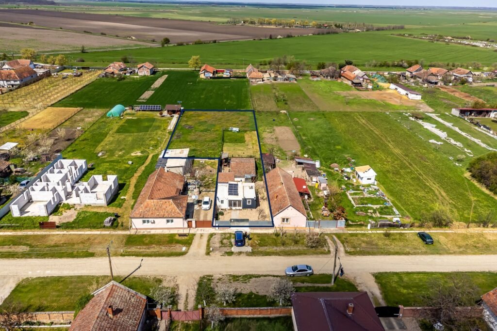 De vânzare PRET NOU! Casa – tip container – Teren 1987 mp – Turnu – COMISION 0% în zona Arad 3 camere Arad 1