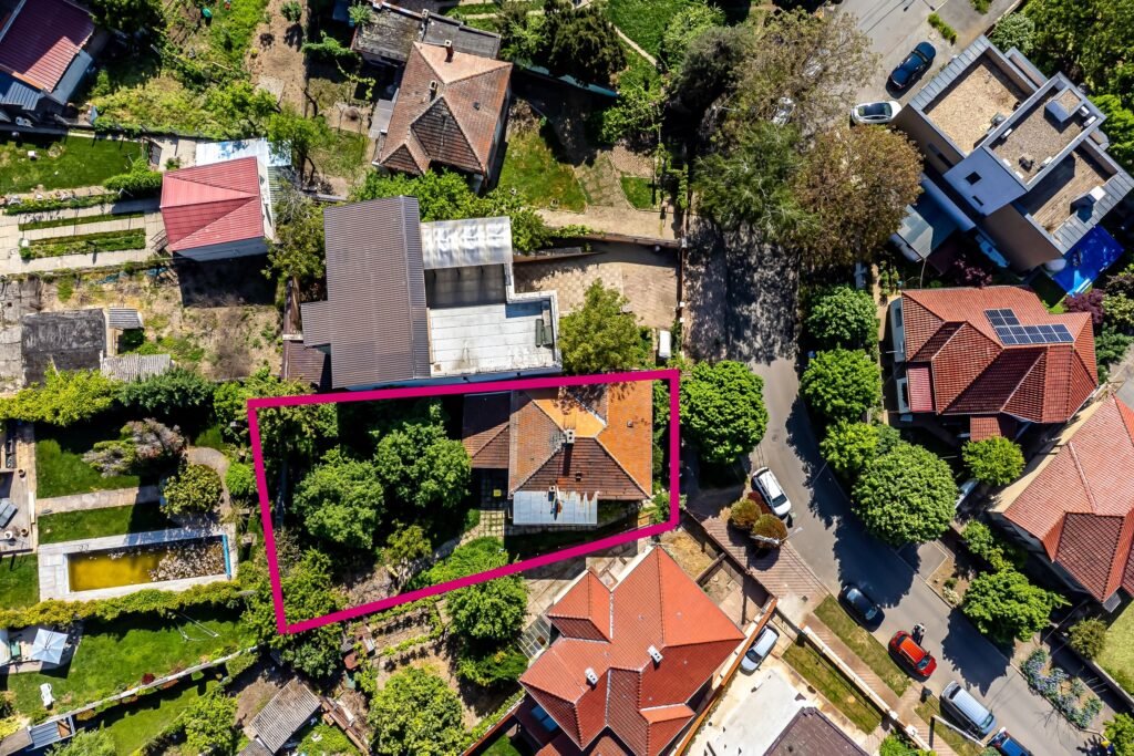 Proprietate rară în zona de lux a Aradului De vânzare Proprietate rară în zona de lux a Aradului în zona Romanilor 4 camere Arad 2