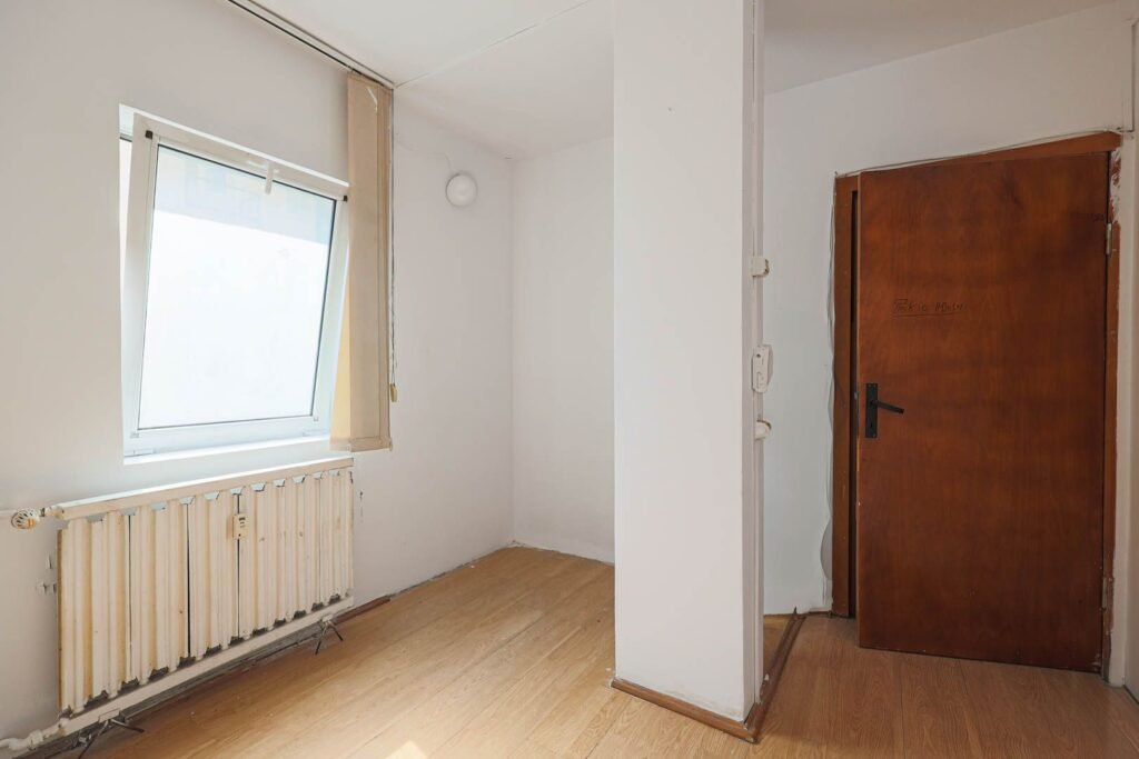 De vânzare Rezervat! Apartament cu 2 camere (living + dormitor) în Cartierul Alfa în zona Alfa 2 camere 1 dormitor Arad 5