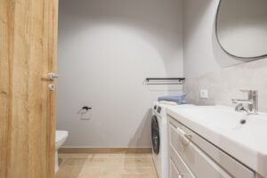 ULTIMUL APARTAMENT CU 2 DORMITOARE DIN BLOCUL R37 | ARED AFI De vânzare ULTIMUL APARTAMENT CU 2 DORMITOARE DIN BLOCUL R37 | ARED AFI în zona UTA 3 camere 2 dormitoare Arad 8