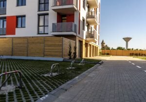 Un apartament cu 3 camere , ca o pânză albă. Tu ești artistul! De vânzare Un apartament cu 3 camere , ca o pânză albă. Tu ești artistul! în zona UTA 3 camere 2 dormitoare Arad 11