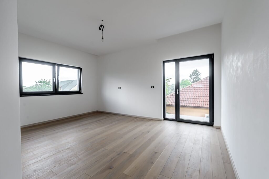 De vânzare Vila Premium 5 camere – Subcetate, Arad – COMISION 0% în zona Subcetate 5 camere 3 dormitoare Arad 4
