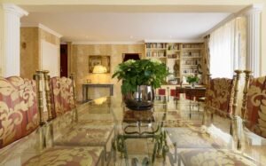 De vânzare Vila fermecătoare la 10 minute de Cannes în zona Arad 7 camere 5 dormitoare Arad 10