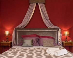 De vânzare Vila fermecătoare la 10 minute de Cannes în zona Arad 7 camere 5 dormitoare Arad 5