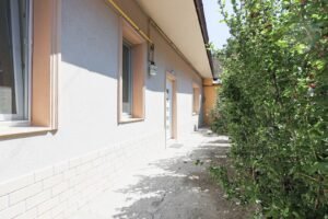 Apartament 2 camere renovat complet – str. Mărășești De vânzare Apartament 2 camere renovat complet – str. Mărășești în zona Central 2 camere 1 dormitor Arad 6
