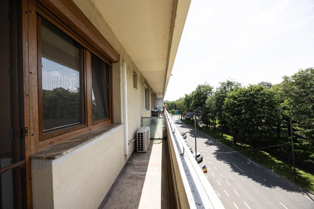 Apartament ultracentral | B-dul Revolutiei | zona Podgoria De vânzare Apartament ultracentral | B-dul Revolutiei | zona Podgoria în zona Central 2 camere 1 dormitor Arad 8