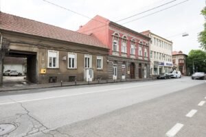 De vânzare De vanzare apartament transformat in birou în zona Central 3 camere Arad 6