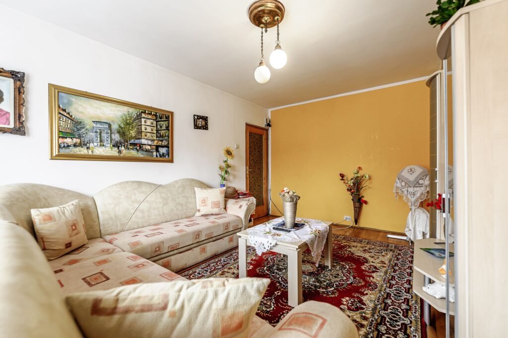 De vânzare REZERVAT Apartament cu 3 camere decomandat in Alfa Comision 0 în zona Alfa 3 camere 2 dormitoare Arad 1