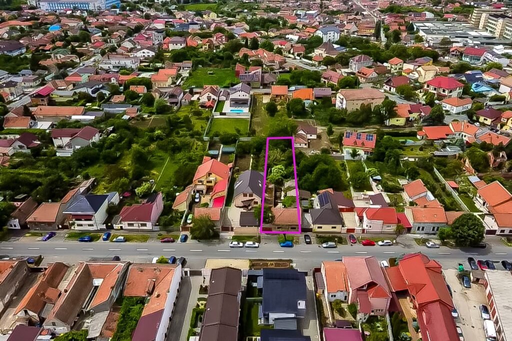 De vânzare REZERVAT! Proprietate cu potențial major, Parneava, str. Oituz în zona Parneava 4 camere 2 dormitoare Arad 4