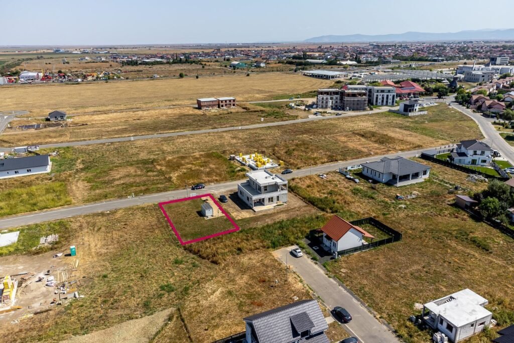 Teren 500 mp în Via Carmina – Front Stradal 18 m – comision 0% De vânzare Teren 500 mp în Via Carmina – Front Stradal 18 m – comision 0% în zona Arad Arad 5