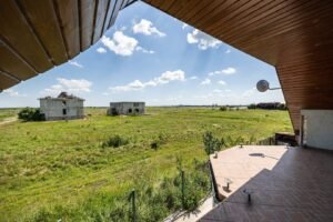 De vânzare 🏡 Visează la casa perfectă în Cartierul de Vest! 🌳 în zona Vest 6 camere 3 dormitoare Arad 13