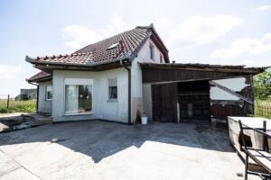 De vânzare 🏡 Visează la casa perfectă în Cartierul de Vest! 🌳 în zona Vest 6 camere 3 dormitoare Arad 2