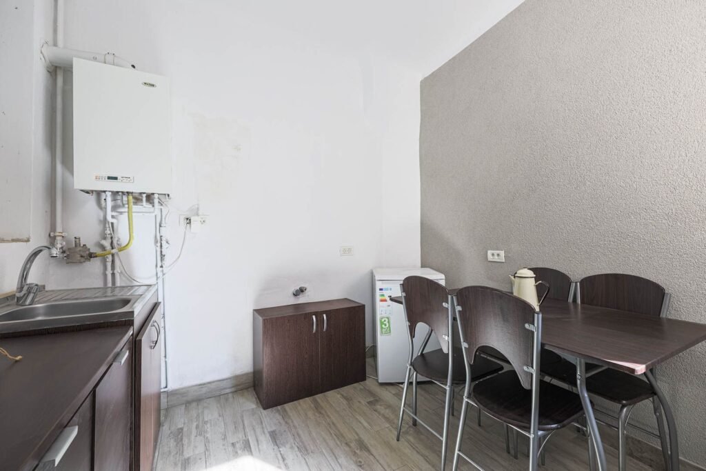 De vânzare Apartament 2 camere ultracentral, Revoluției, ideal birou în zona Ultracentral 2 camere 1 dormitor Arad 8
