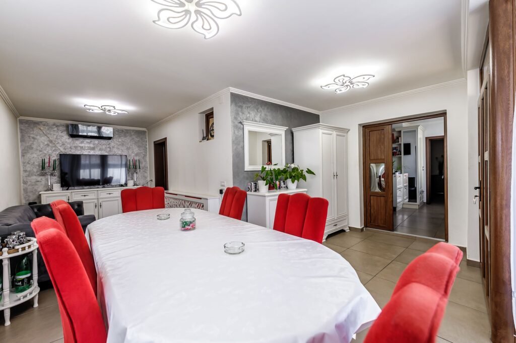De vânzare Casă 5 camere – teren 1214 mp – la cheie – Aradul Nou – COMISION 0% în zona Aradul Nou 5 camere Arad 4