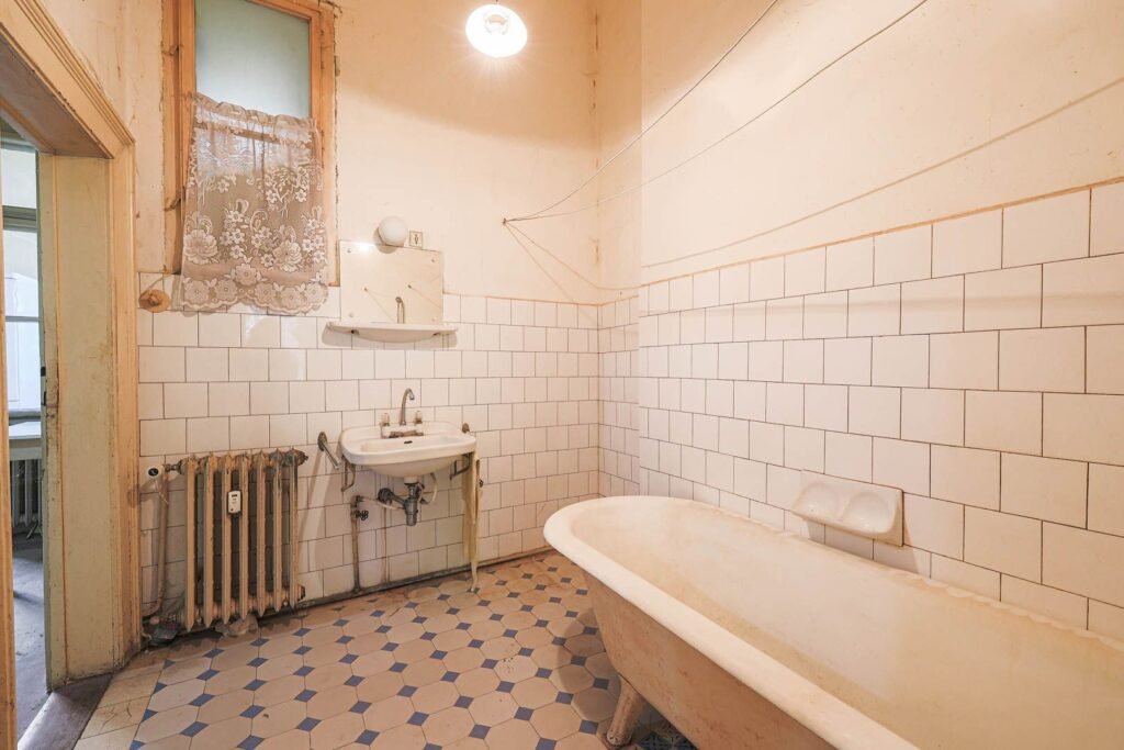 De vânzare Proprietate REZERVATĂ! Locație de exceptie în zona Ultracentral 4 camere 3 dormitoare Arad 12