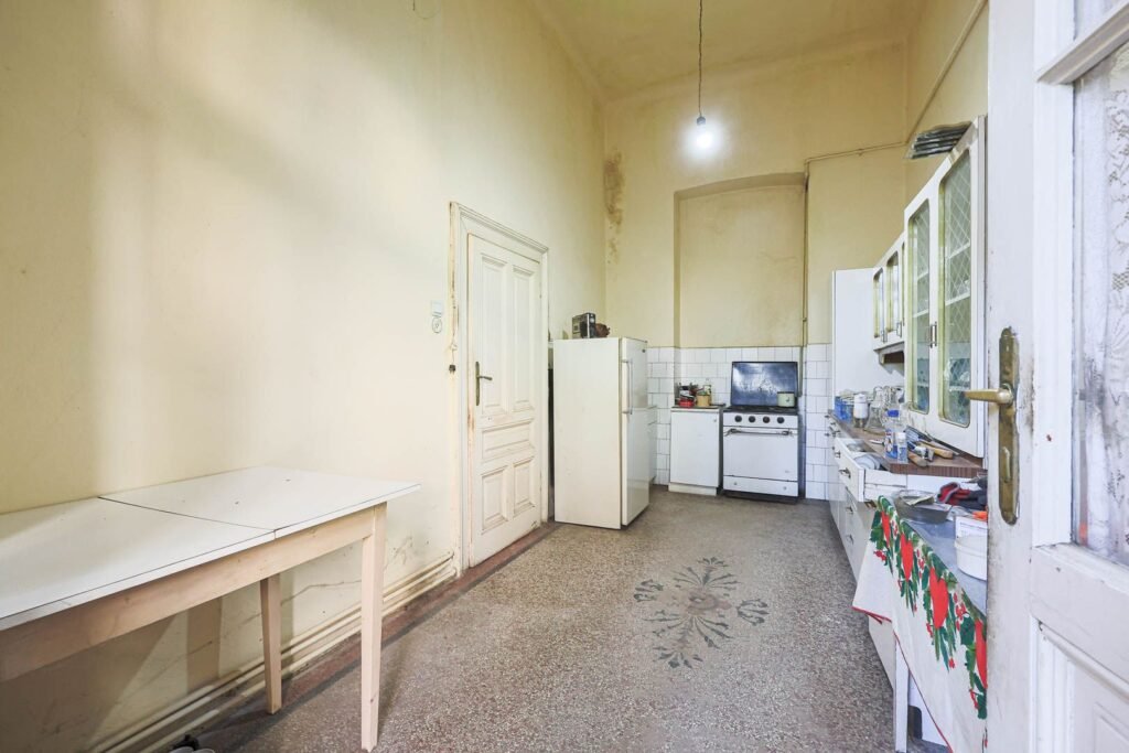De vânzare Proprietate REZERVATĂ! Locație de exceptie în zona Ultracentral 4 camere 3 dormitoare Arad 13