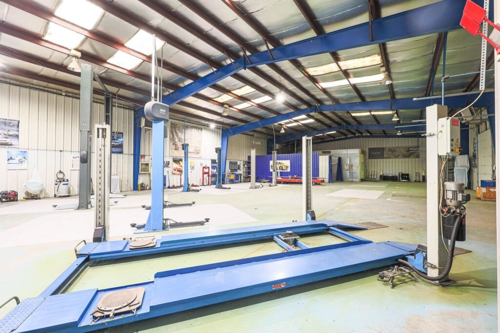 De vânzare Reprezentanță auto de vânzare – Arad, Zona Industrială Micalaca Est în zona Micalaca Arad 1