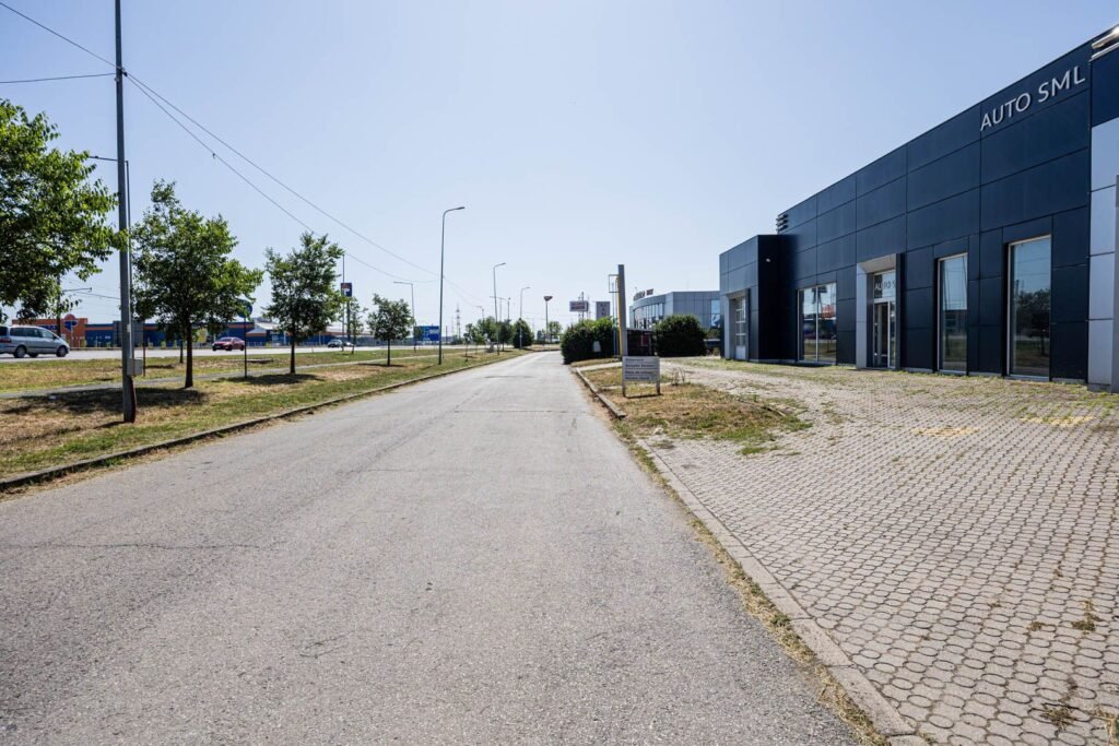 De vânzare Reprezentanță auto de vânzare – Arad, Zona Industrială Micalaca Est în zona Micalaca Arad 1