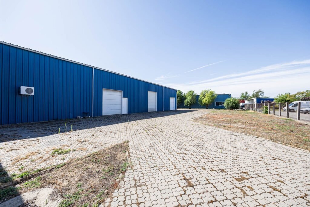 De vânzare Reprezentanță auto de vânzare – Arad, Zona Industrială Micalaca Est în zona Micalaca Arad 1