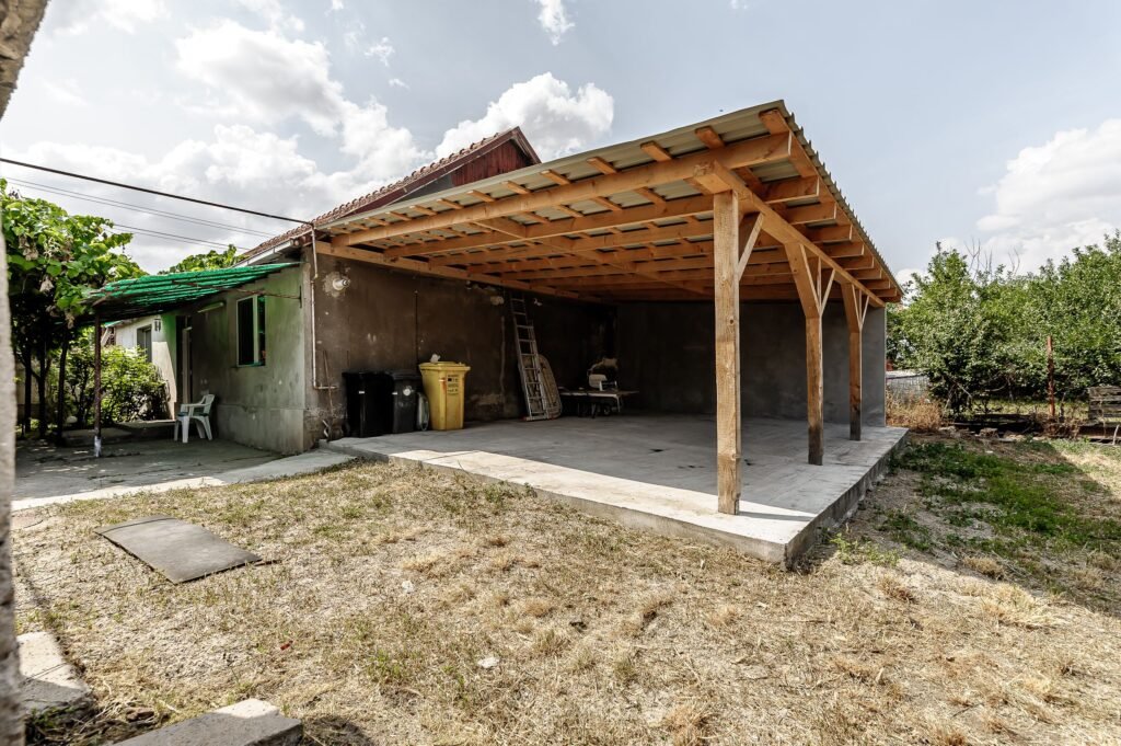 RezervatCasă individuală cu teren 328 mp în Bujac Comision 0 De vânzare RezervatCasă individuală cu teren 328 mp în Bujac Comision 0 în zona Bujac 3 camere 2 dormitoare Arad 9