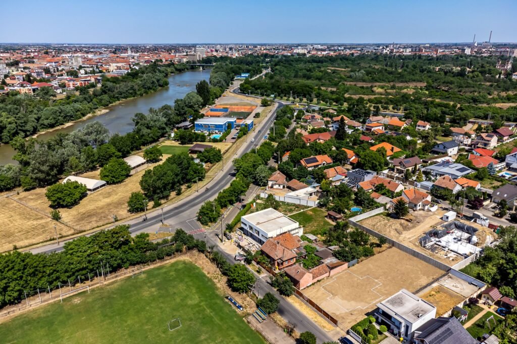 De vânzare Vila finisata in subcetate, proprietate premium Comision 0% în zona Subcetate 6 camere 4 dormitoare Arad 1