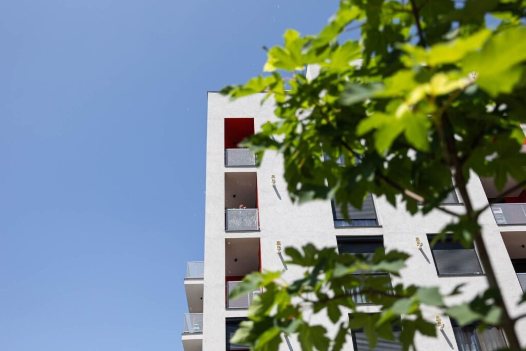 De vânzare APARTAMENT CU 2 DORMITOARE DIN BLOCUL R37 | ARED AFI în zona UTA 3 camere 2 dormitoare Arad 2